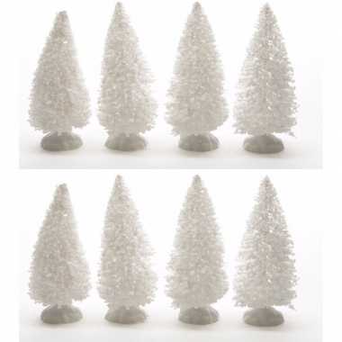 8x kerstdorpje maken witte dennenbomen