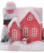 Rood kerstdorp kerstdorp huisje 18 cm type 2 met led verlichting